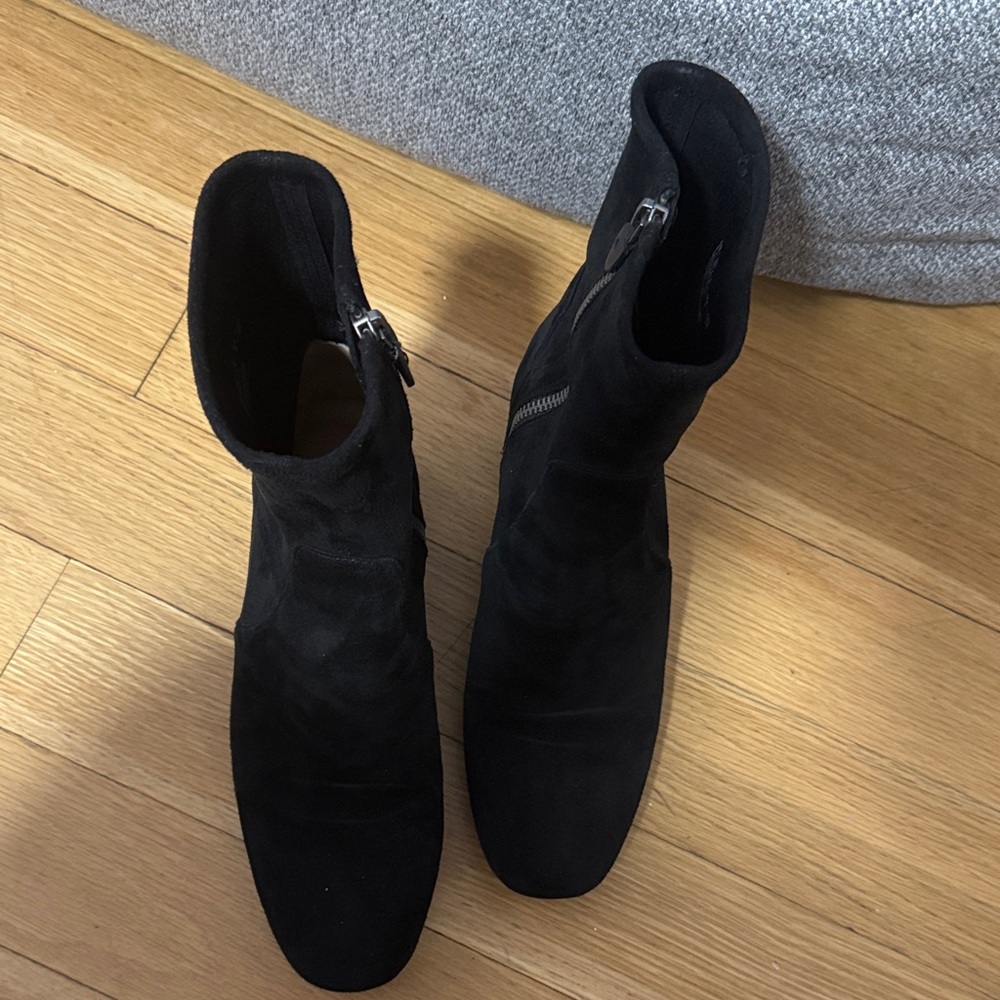 Kenneth Cole Boots